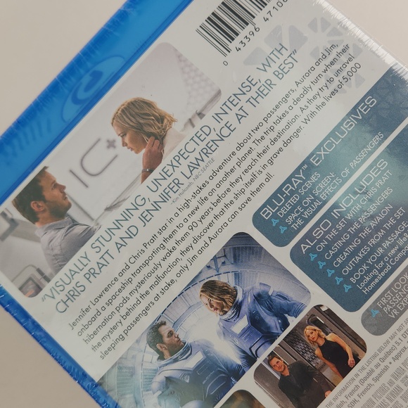 PASSENGERS Blu Ray Previously Viewed Factory Sealed - Picture 5 of 10